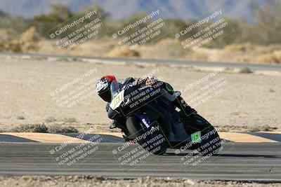 media/Dec-07-2025-CVMA (Sun) [[3e7d2de5dc]]/Race 10-Formula 40 Open/